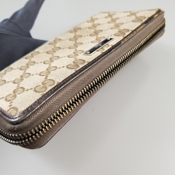 GUCCI Beautiful Classic Signature Large Zippy compact Gucci wallet Italy - Picture 12 of 16